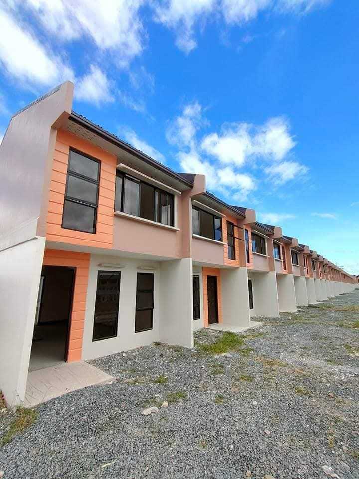Deca Homes - Townhouse | Meycauayan Bulacan